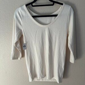 GAP Scoop Neck 3/4 Sleeves T-Shirt Women's Cream Casual Everyday Shirt Medium